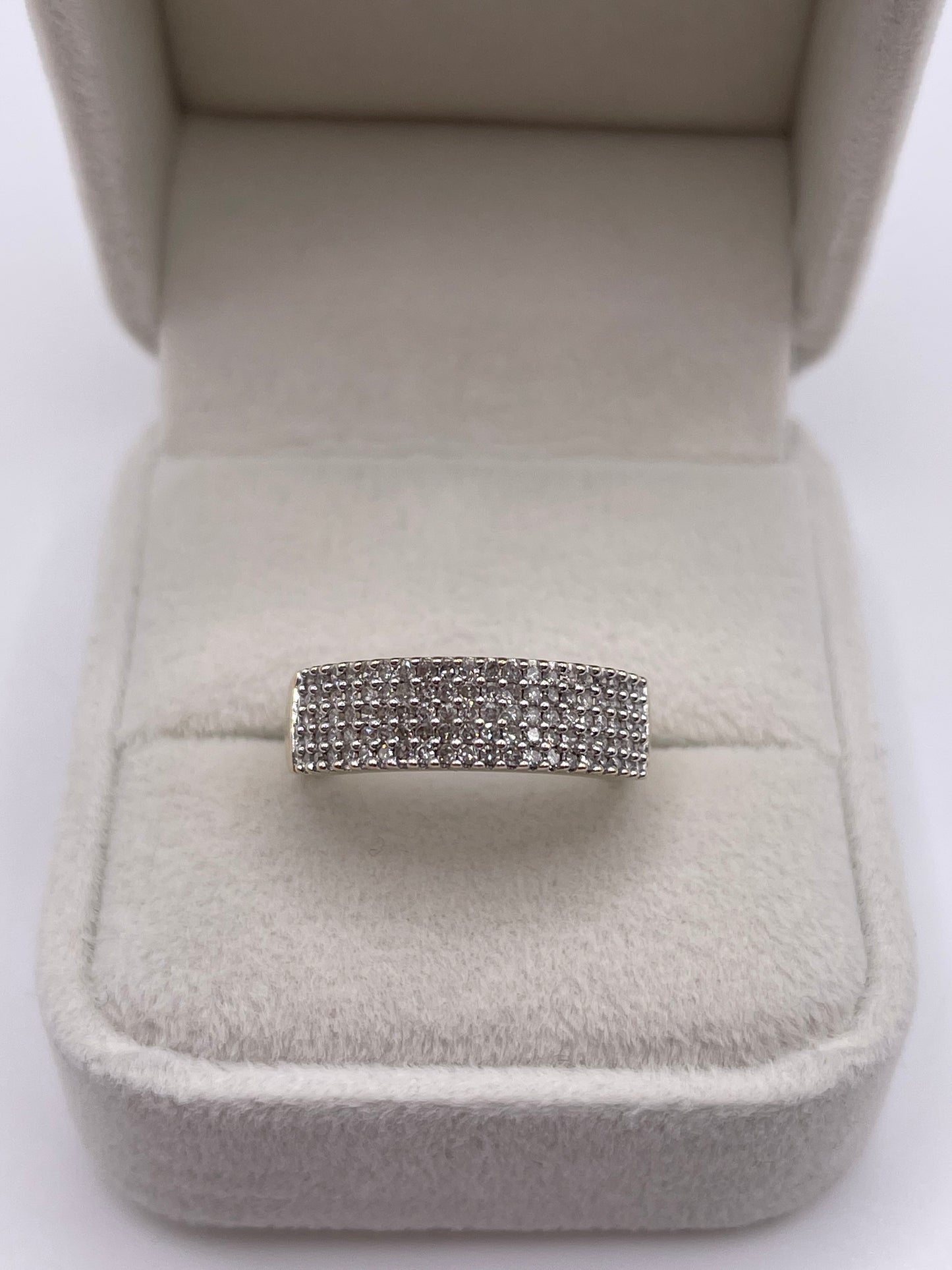 9ct gold diamond cluster ring