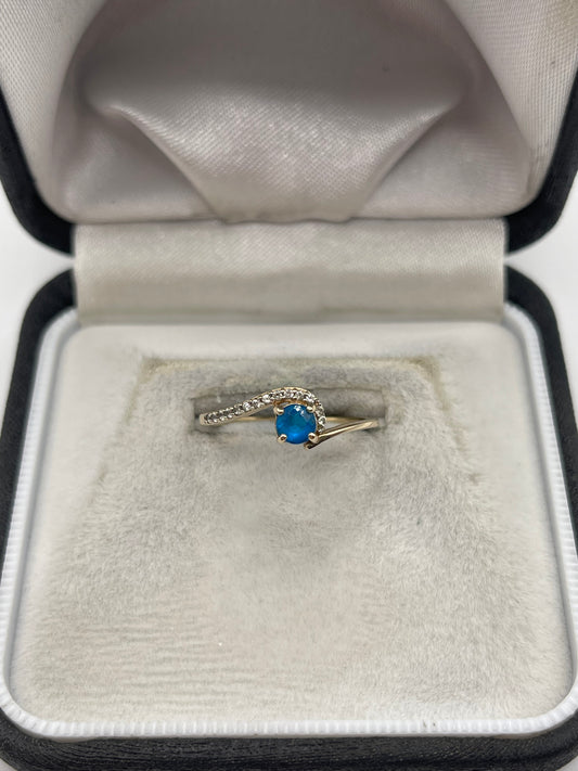 9ct gold apatite and zircon ring