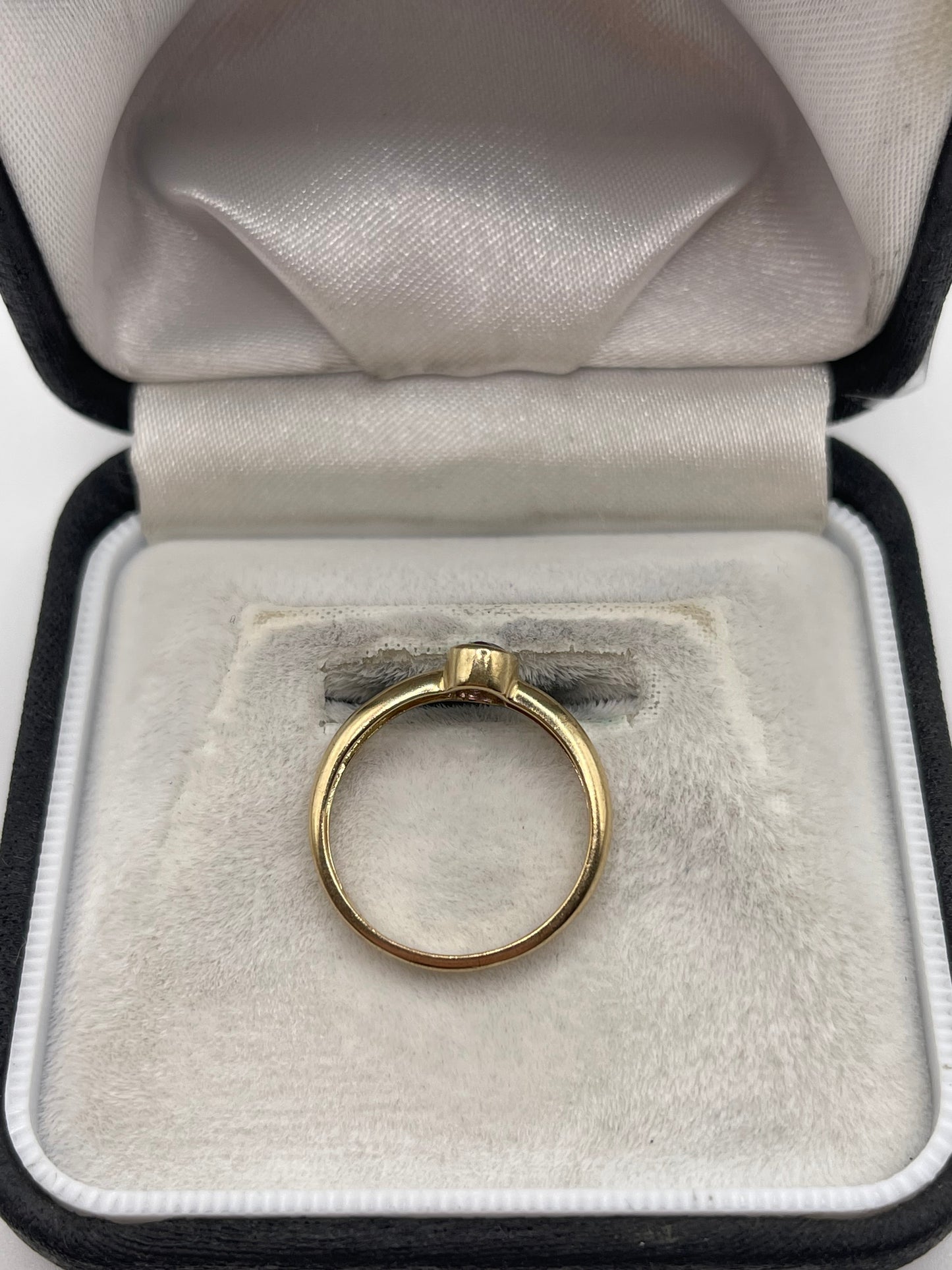 9ct gold amethyst ring