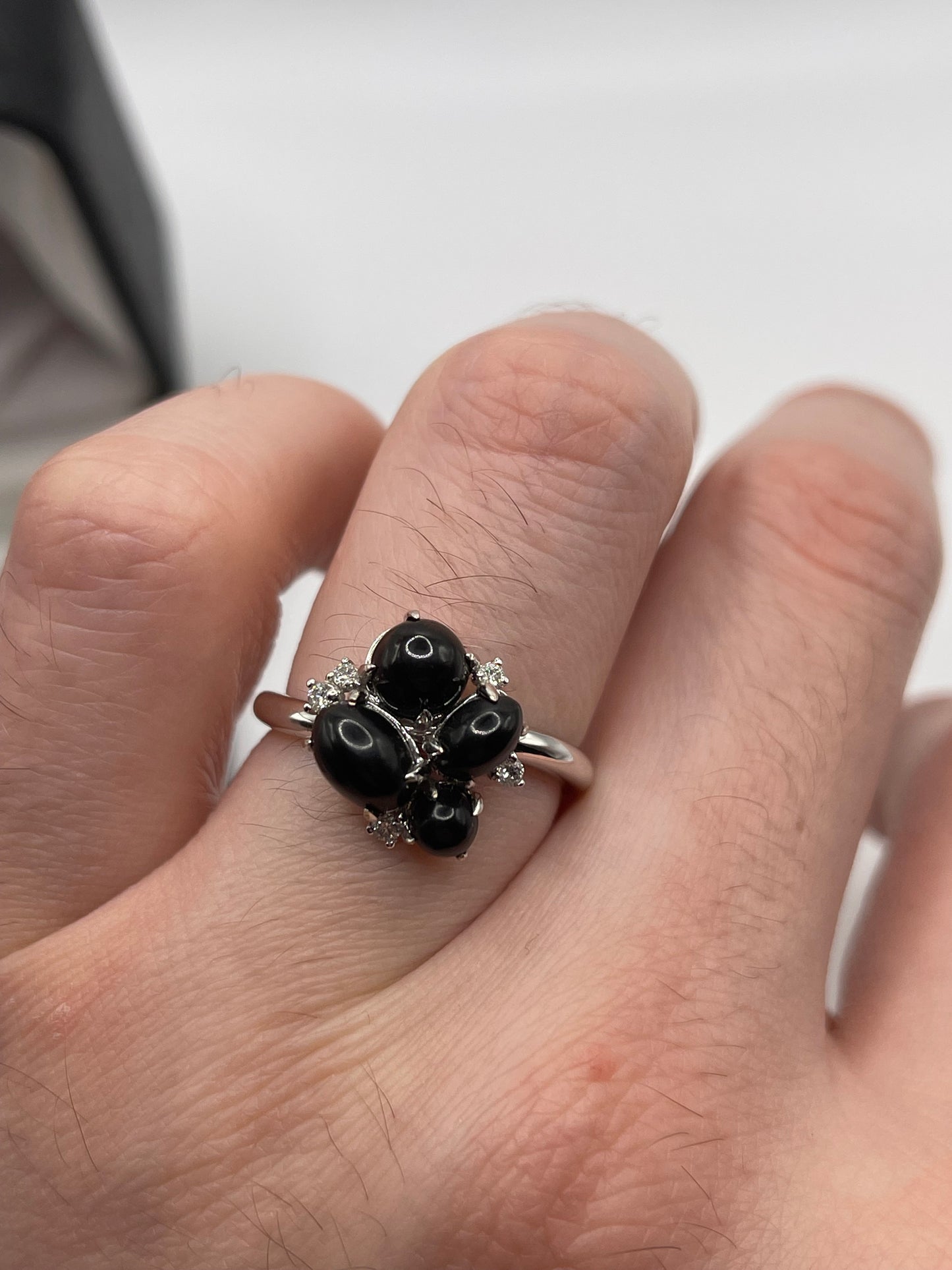 18ct white gold jet and diamond ring