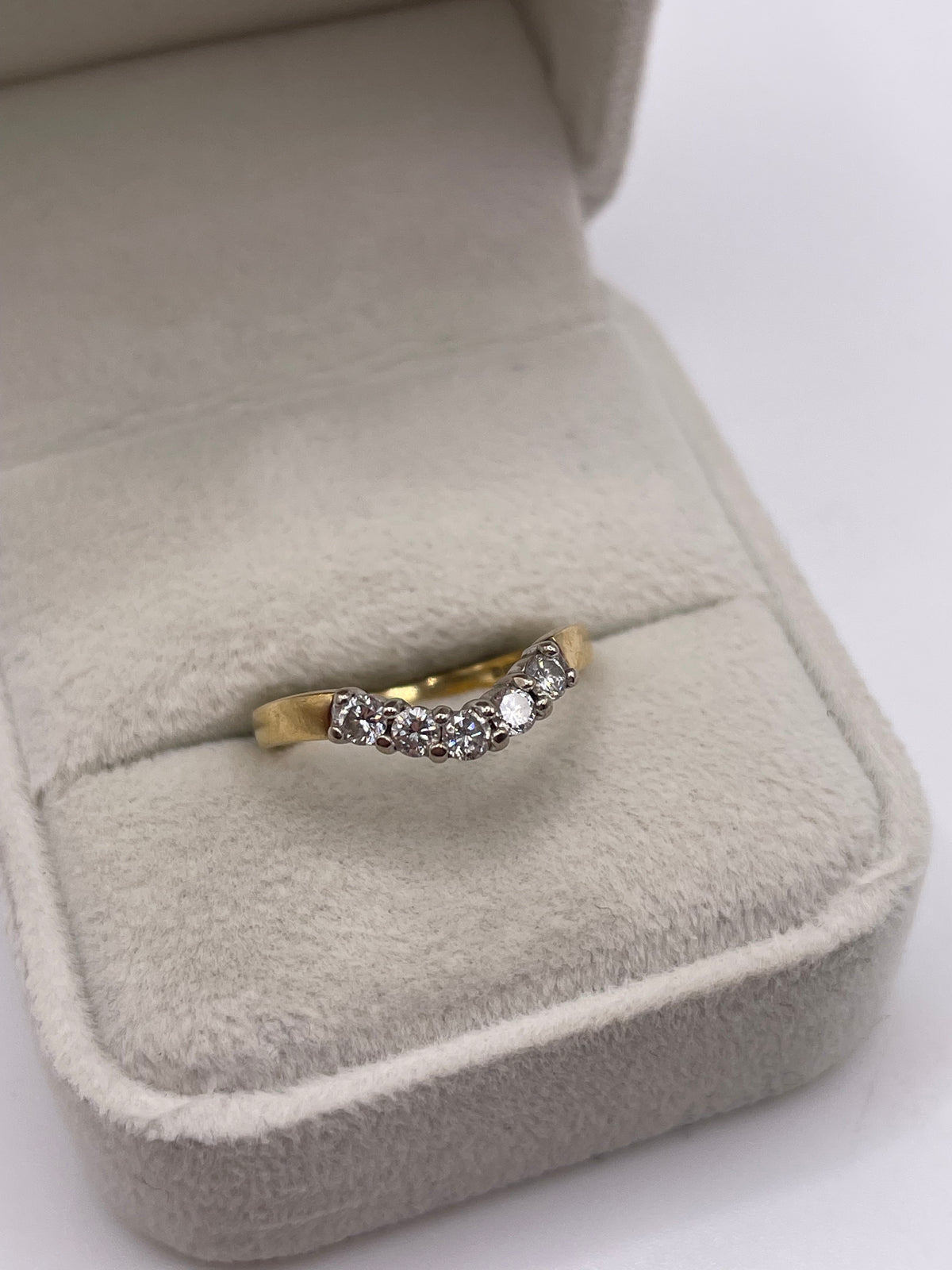 18ct gold diamond wishbone ring
