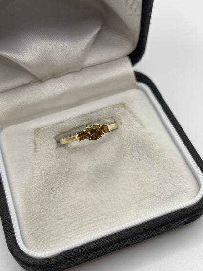 9ct gold quartz ring
