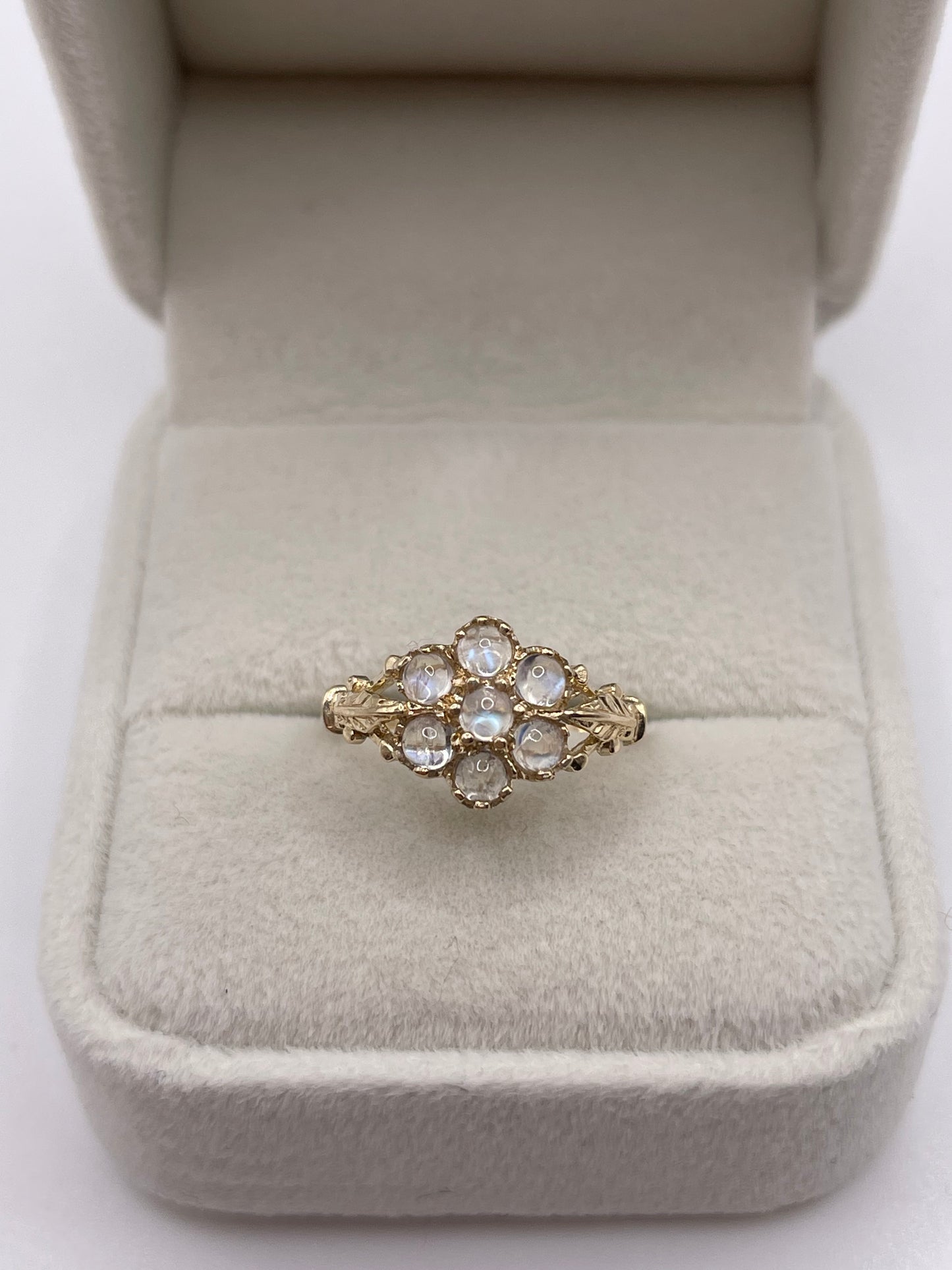 9ct gold moonstone cluster ring