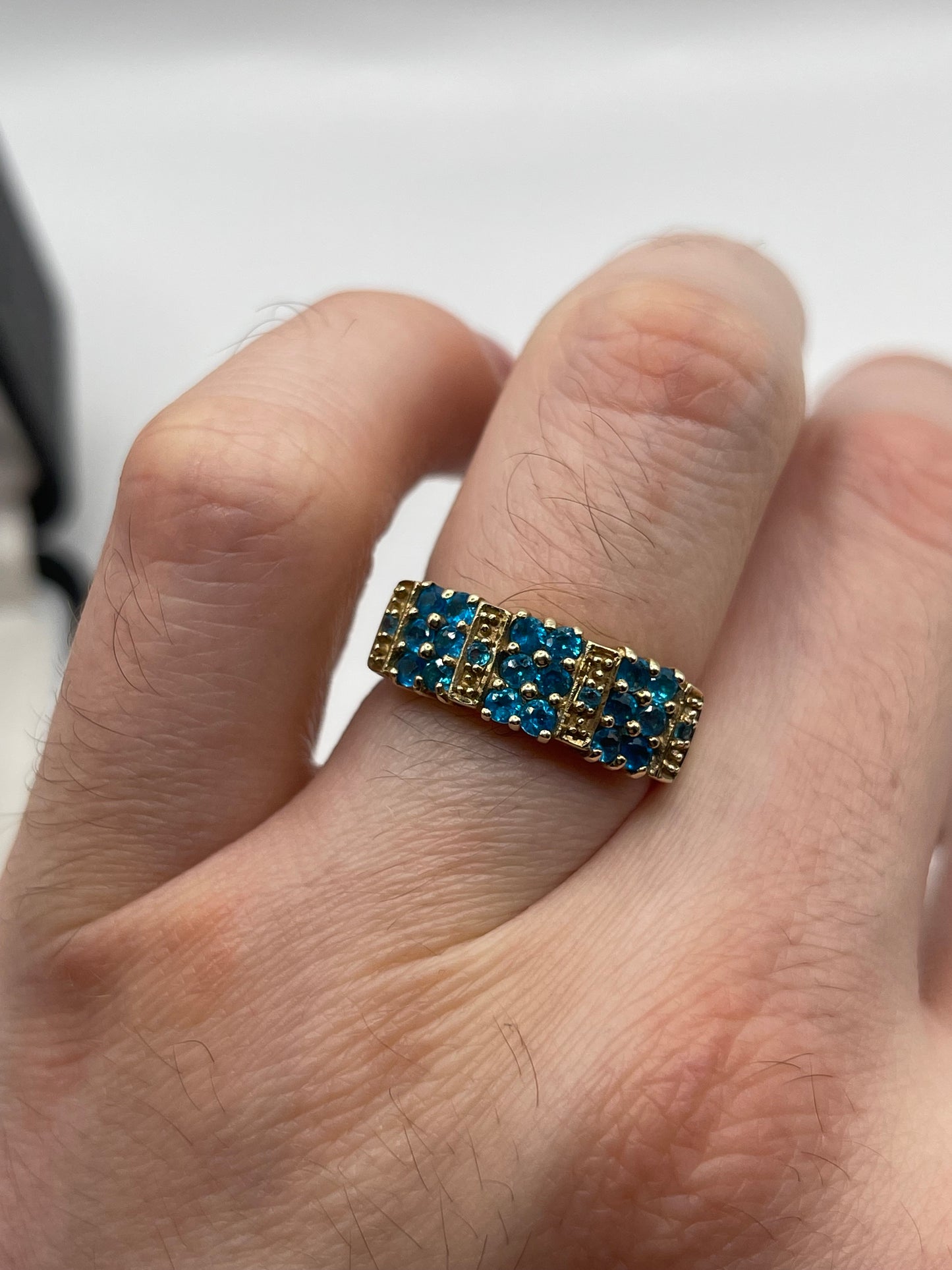9ct gold blue apatite cluster ring