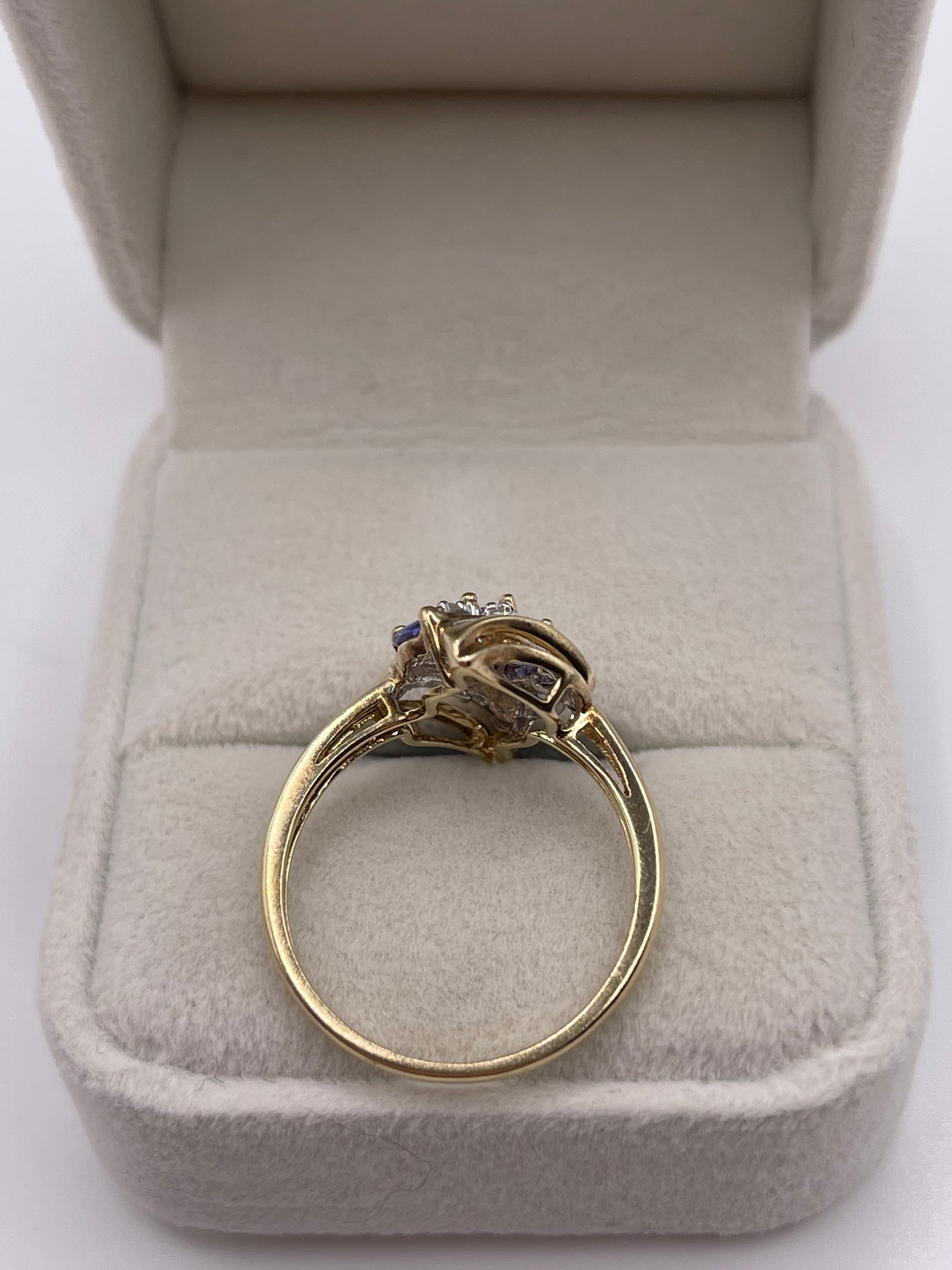 9ct gold tanzanite, aquamarine and diamond ring