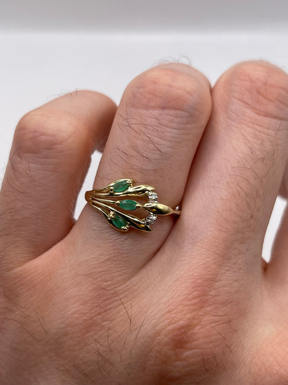 9ct gold emerald and diamond ring