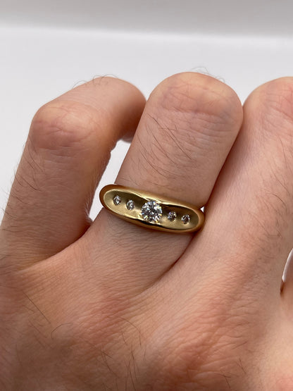 9ct gold cz ring
