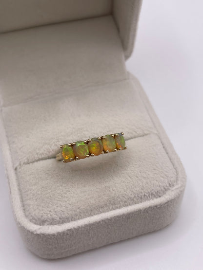 9ct gold opal ring