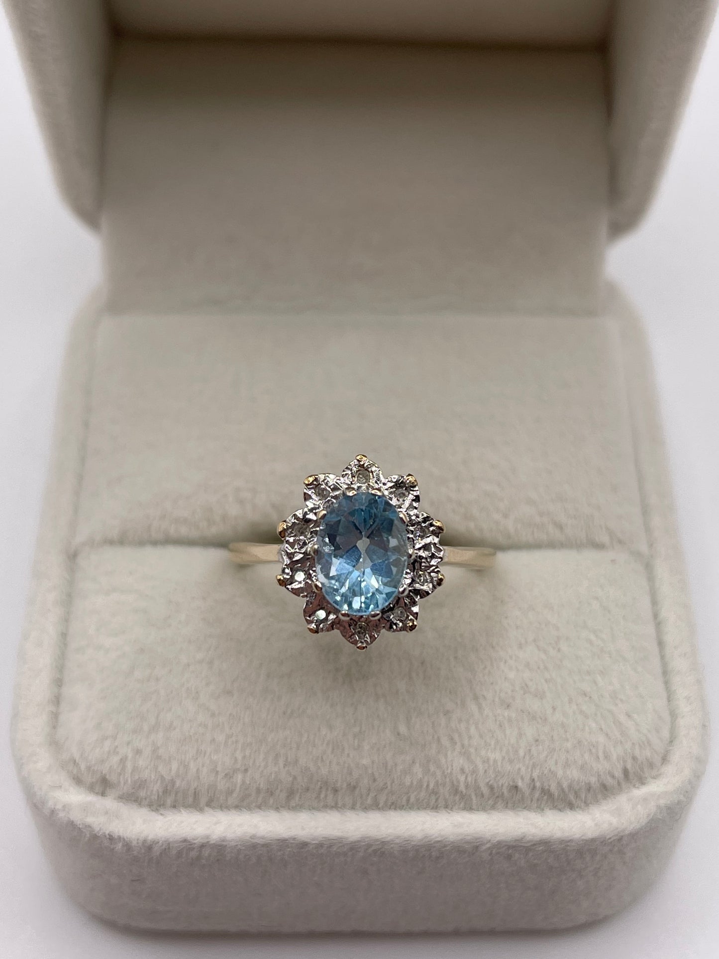 9ct gold topaz and diamond ring