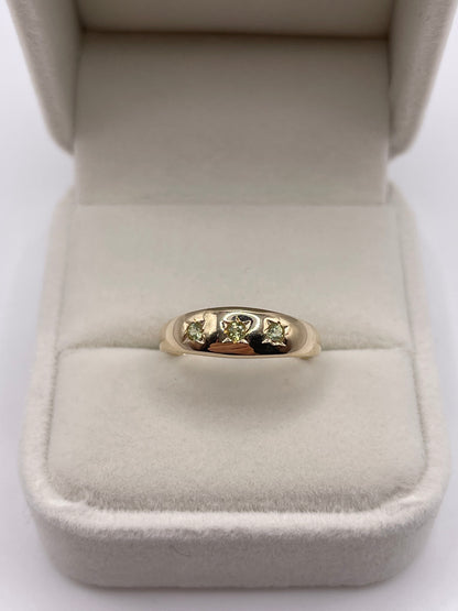 9ct gold peridot gypsy ring