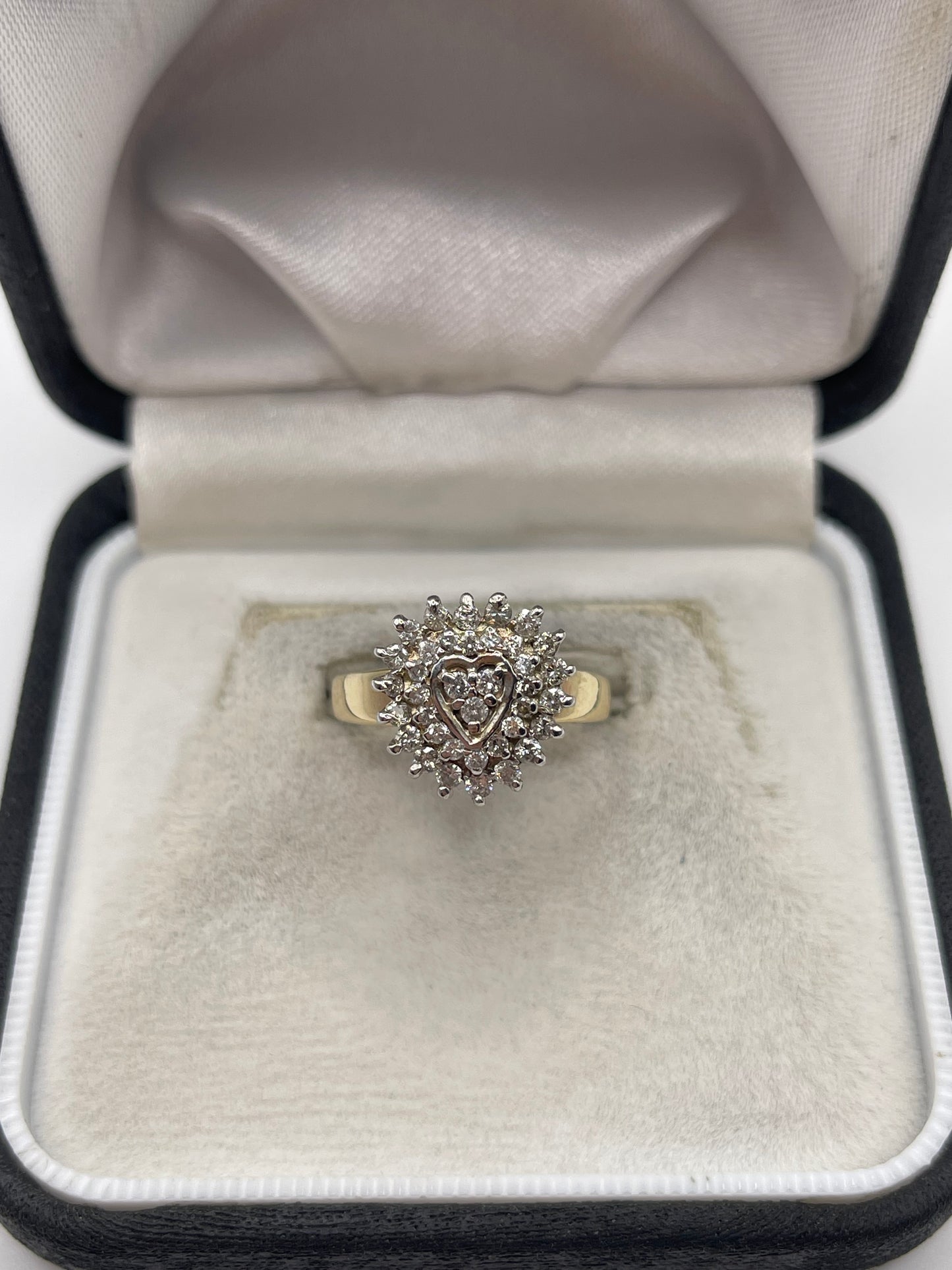 9ct gold diamond cluster ring