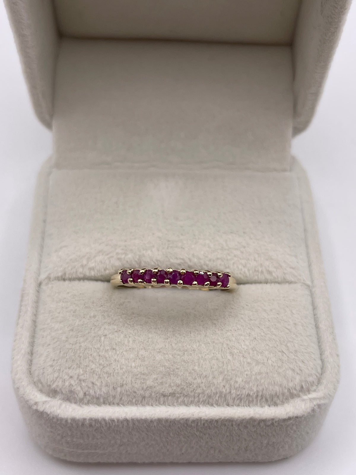 9ct gold ruby ring