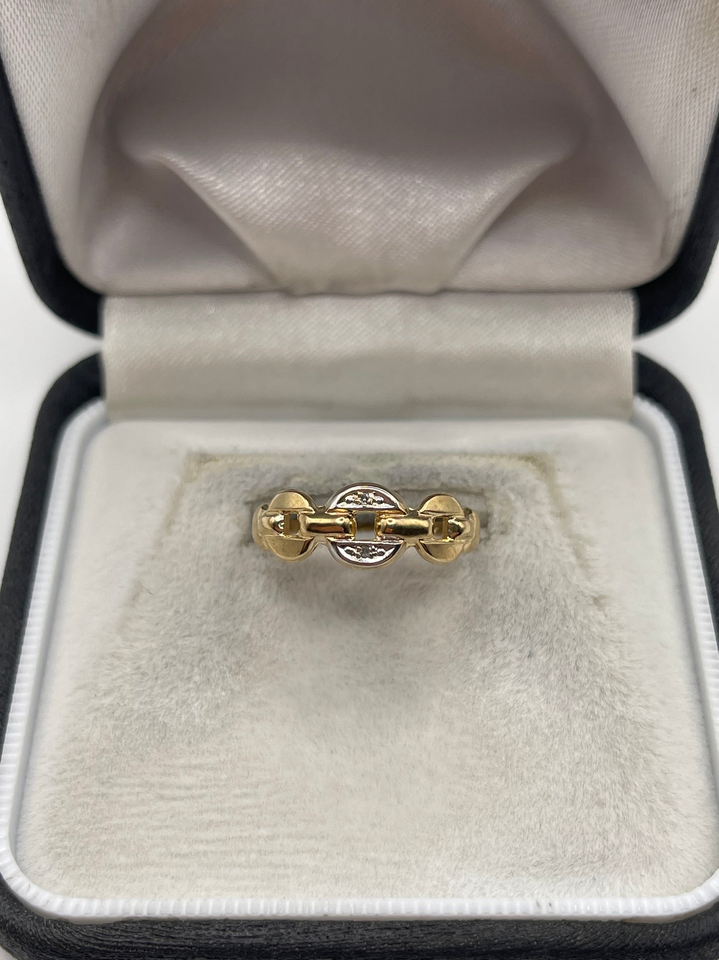 9ct gold diamond link ring
