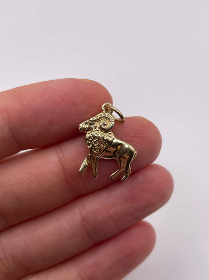 9ct gold Aries pendant