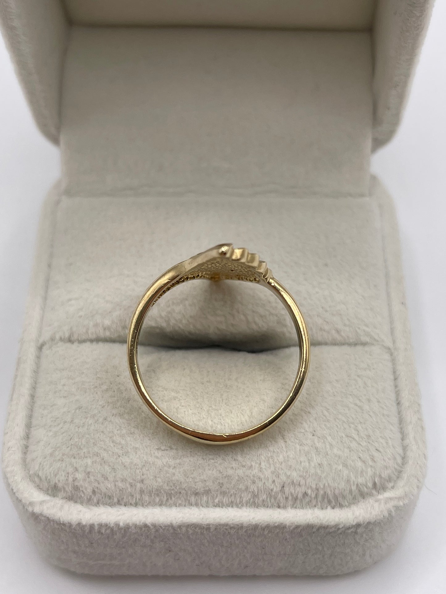 9ct gold ring