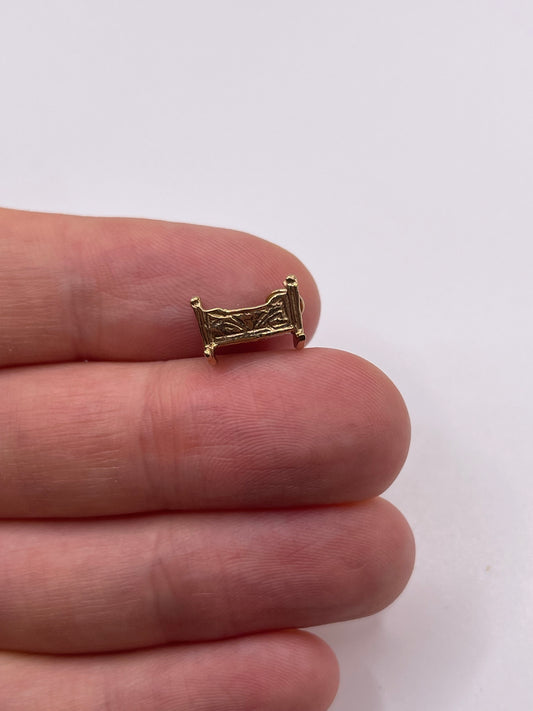 9ct gold cot charm