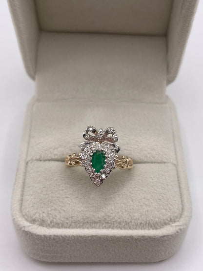 9ct gold emerald and diamond heart ring