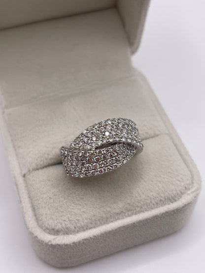 18ct white gold diamond cluster ring