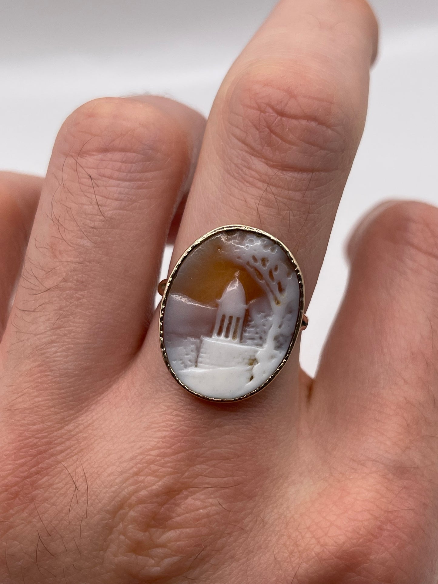 Antique 9ct rose gold cameo ring