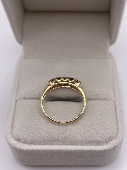 9ct gold garnet ring