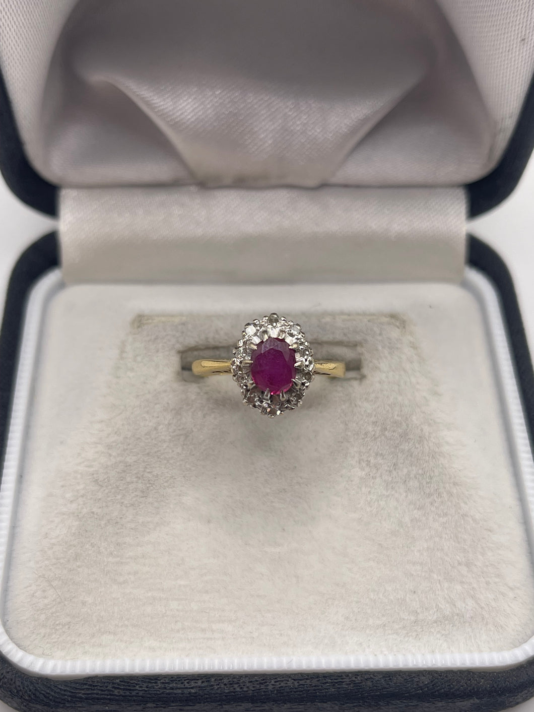 18ct gold ruby and diamond ring