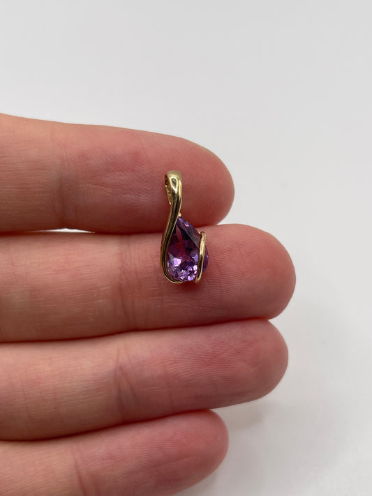 9ct gold amethyst pendant