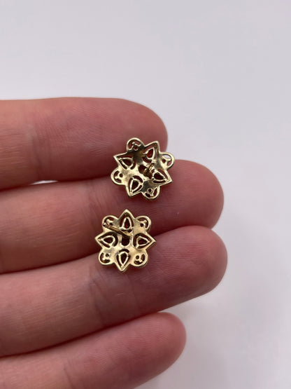 9ct gold garnet cluster earrings