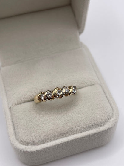 9ct gold diamond ring