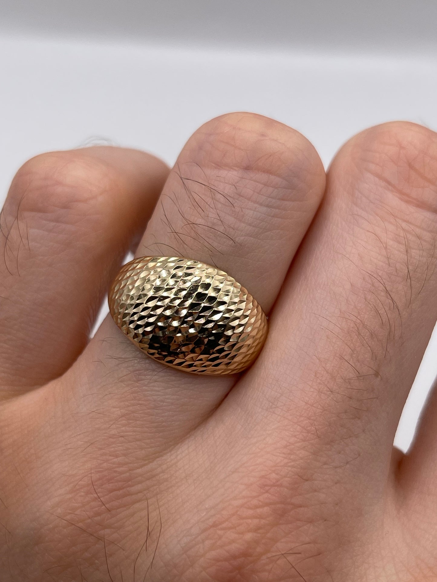 9ct gold ring