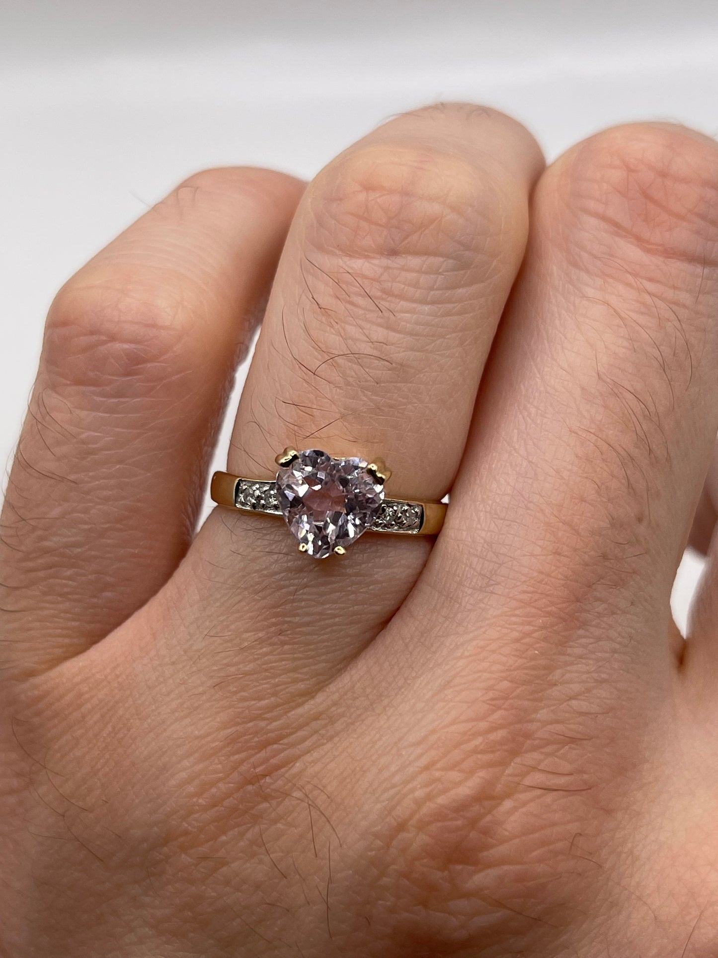 9ct gold kunzite and diamond ring