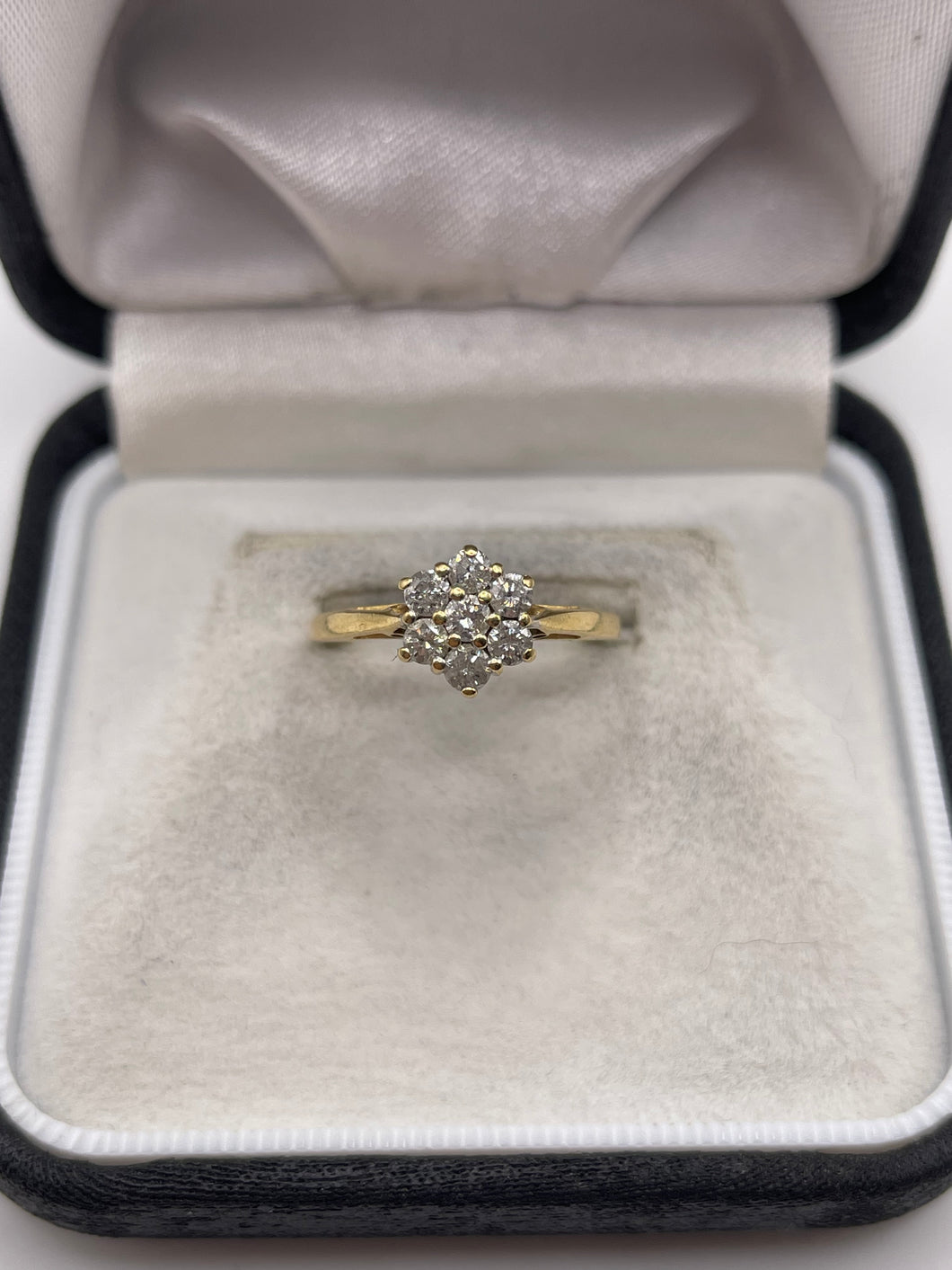 18ct gold 50 point diamond ring