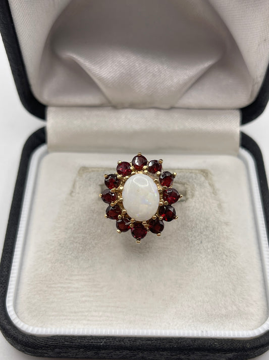 9ct gold opal and garnet ring