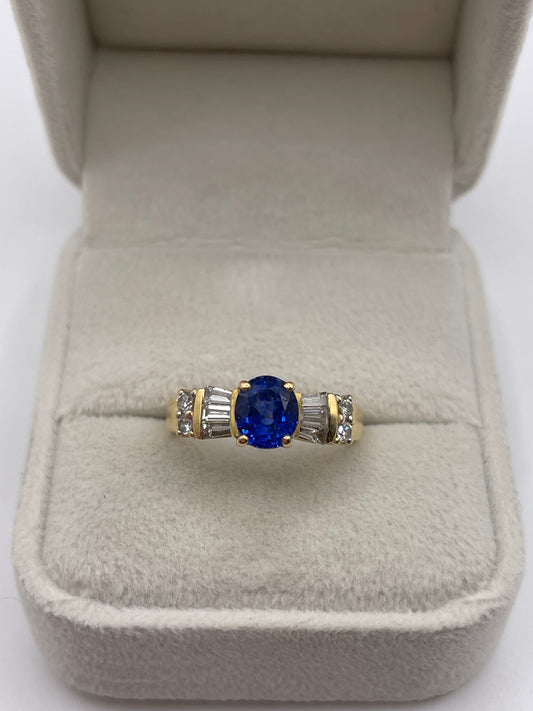 18ct gold sapphire and diamond ring