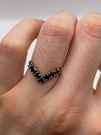 9ct gold sapphire wishbone ring