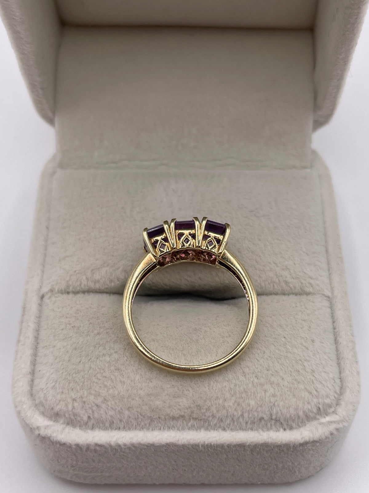 9ct gold amethyst ring