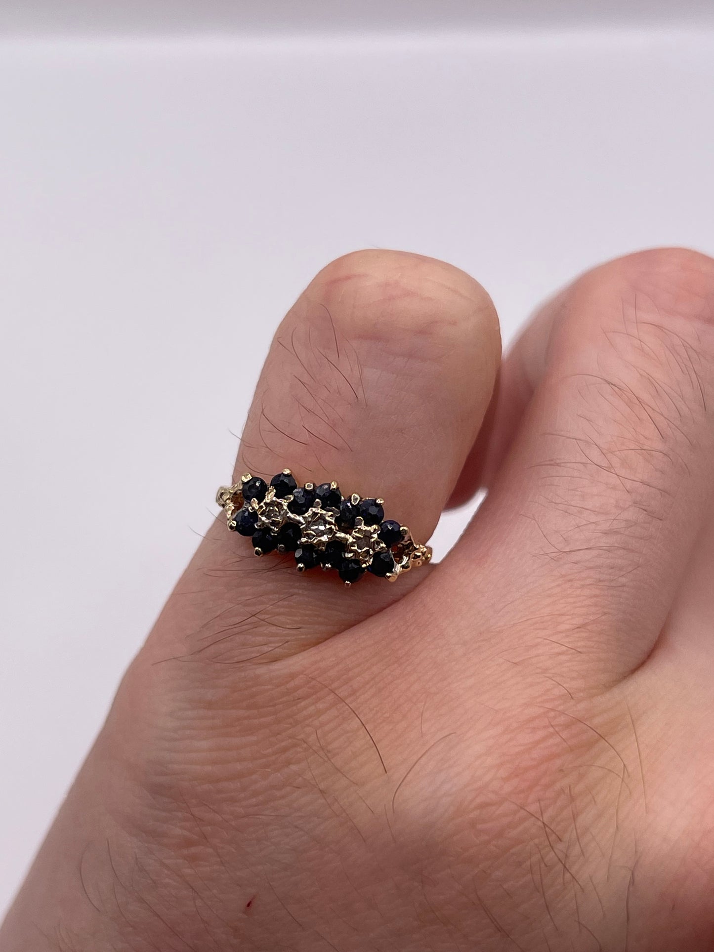 9ct gold sapphire and diamond ring