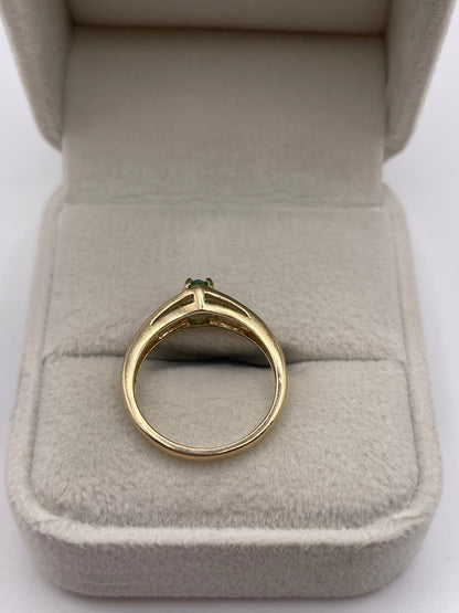 9ct gold emerald and diamond ring
