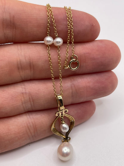 9ct gold pearl and diamond necklace