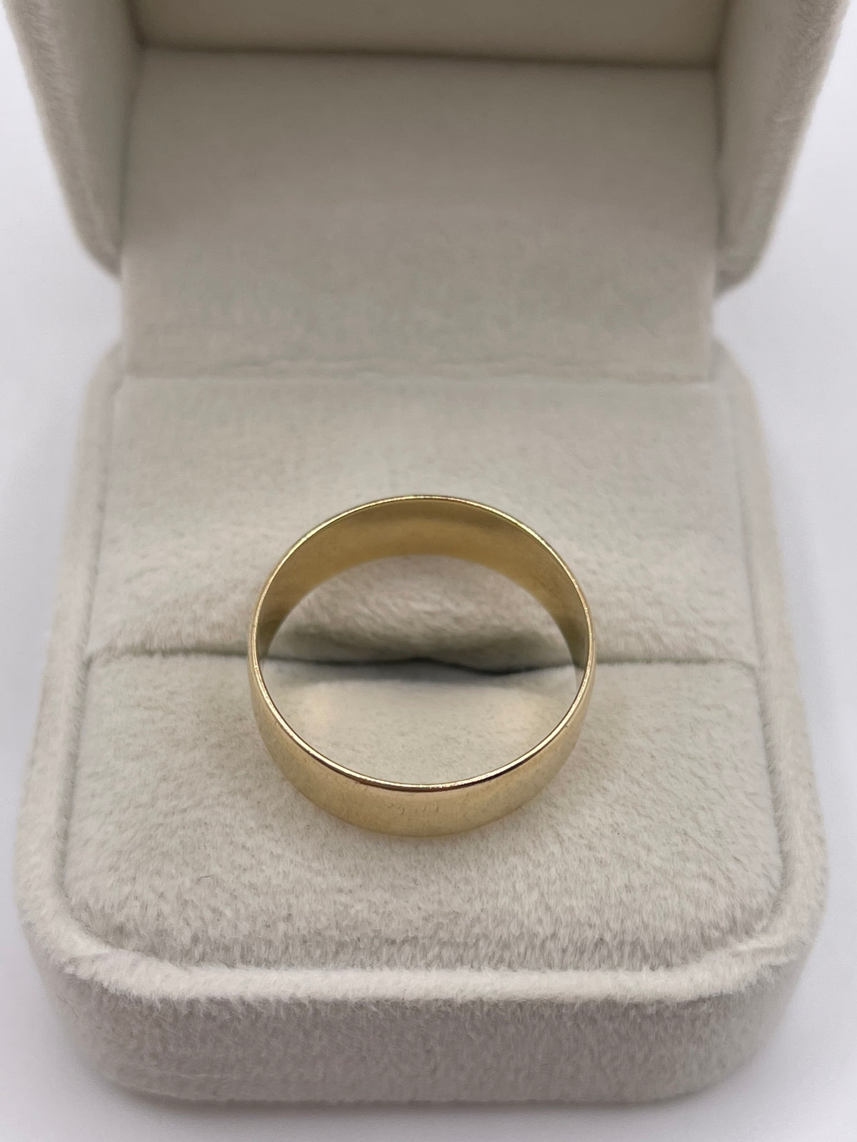 9ct gold band