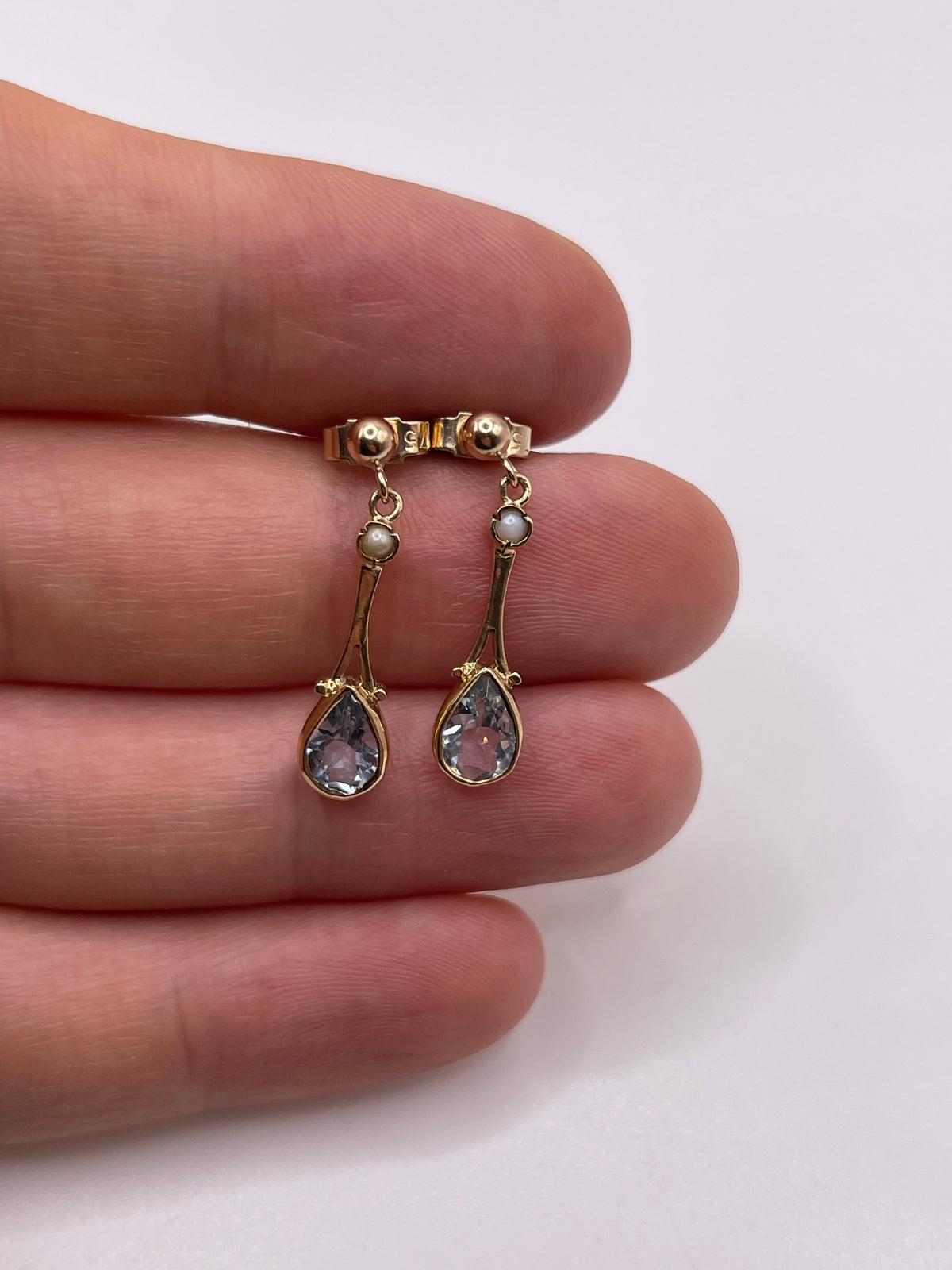 9ct gold aquamarine and pearl earrings