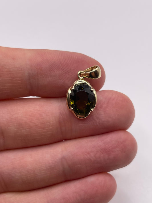 9ct gold tourmaline pendant