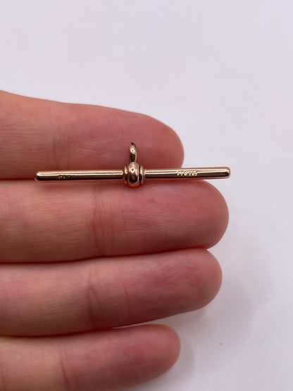 9ct rose gold t bar pendant