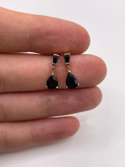 9ct gold sapphire earrings
