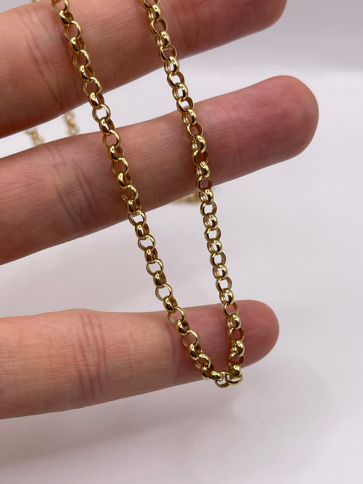 9ct gold chain 542