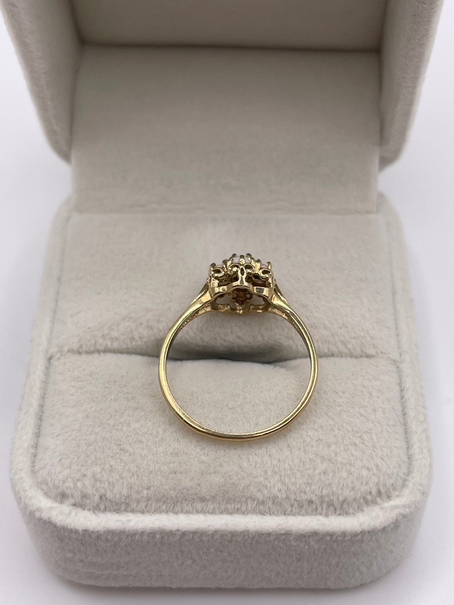9ct gold opal cluster ring