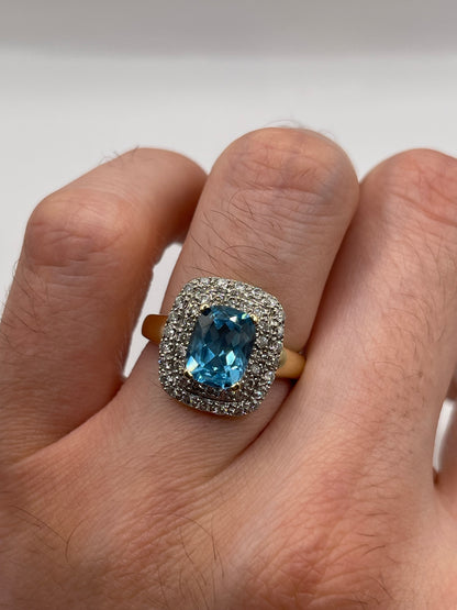 9ct gold topaz and diamond ring