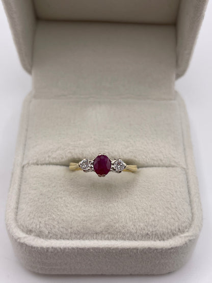 18ct gold ruby and diamond ring