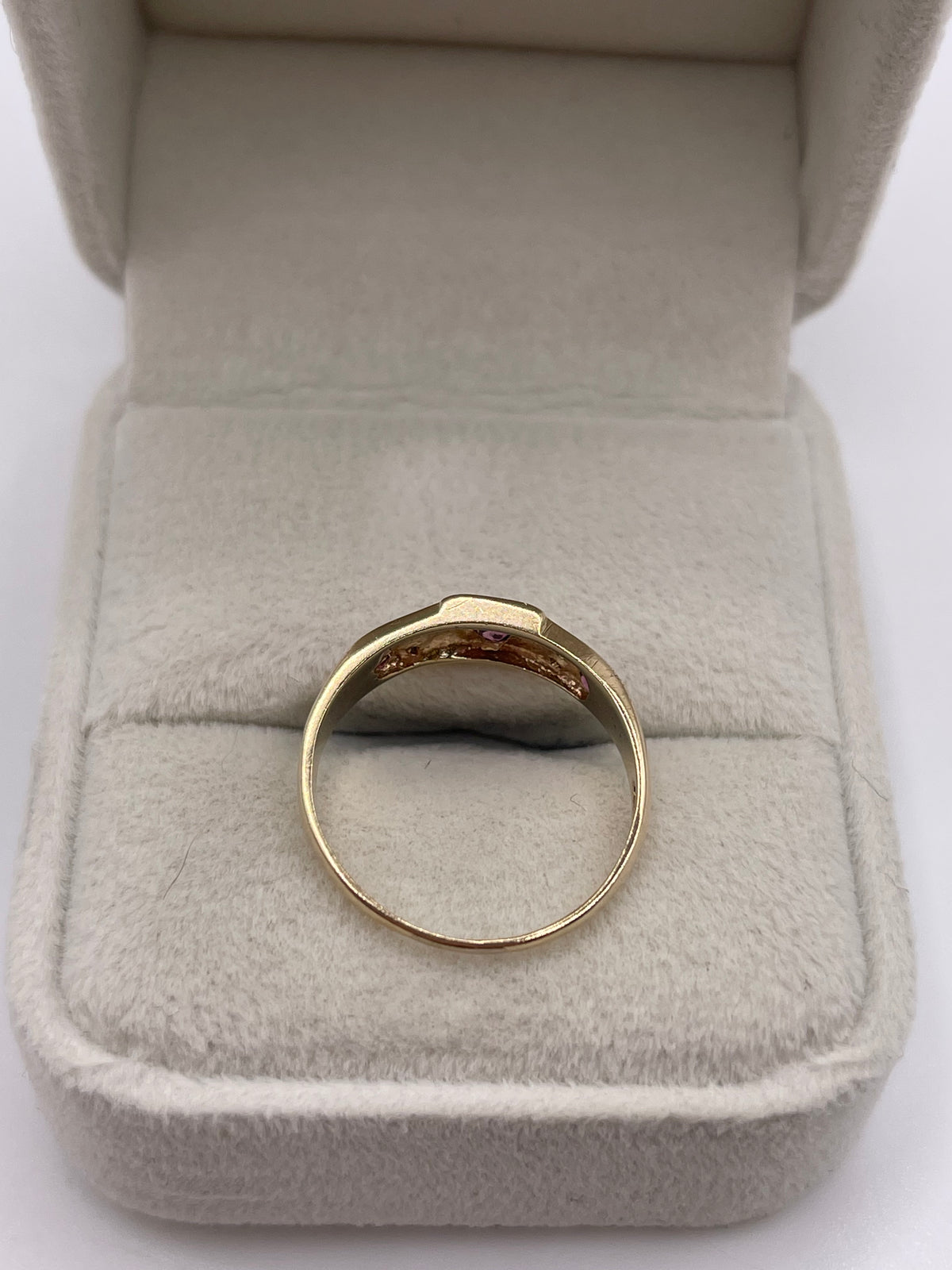 9ct gold ruby and diamond gypsy ring
