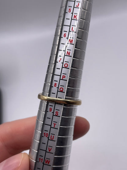 9ct gold sapphire and diamond ring