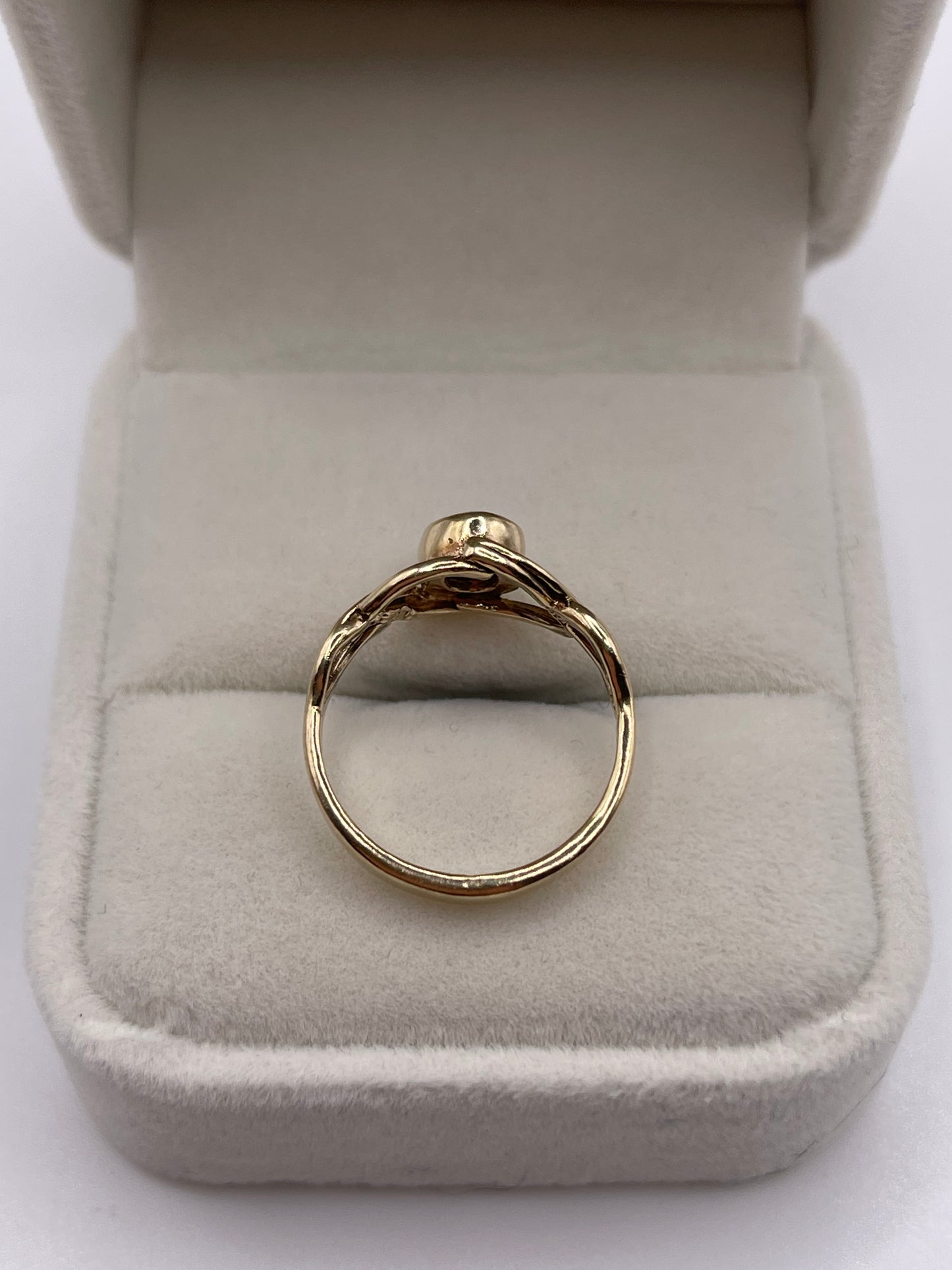 9ct gold opal triplet ring